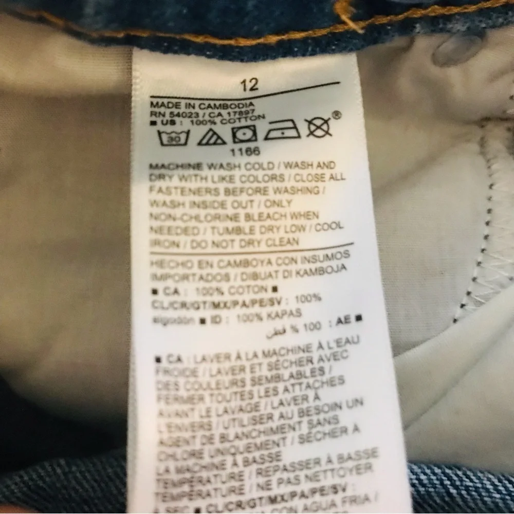 Old Navy High Rise Slouchy Straight Light Wash Distressed Jeans Girl’s size 12
